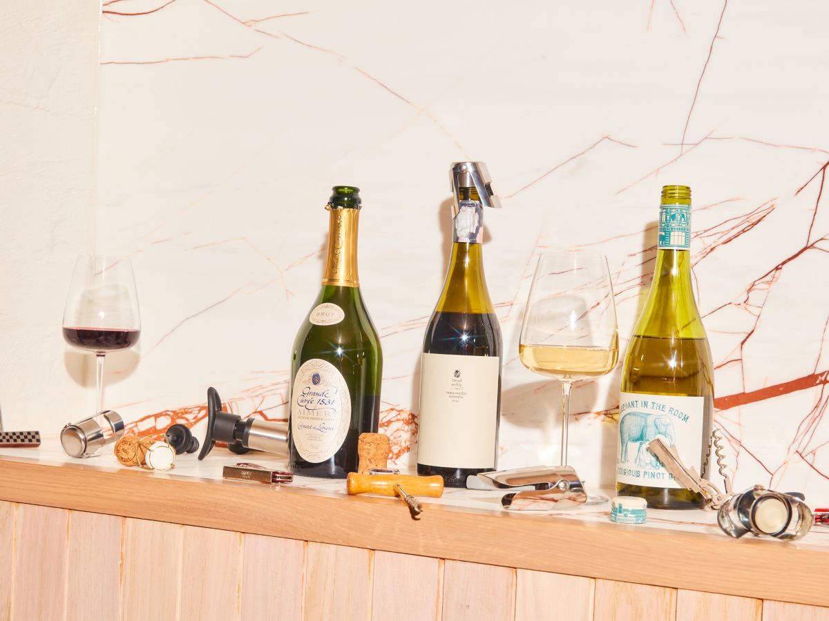 How Long Does Wine Last Once Open (Everything You Need To Know About