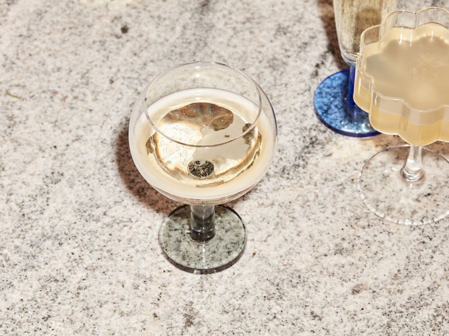 Wine 101: How is Champagne and sparkling wine made? | Dan Murphy’s