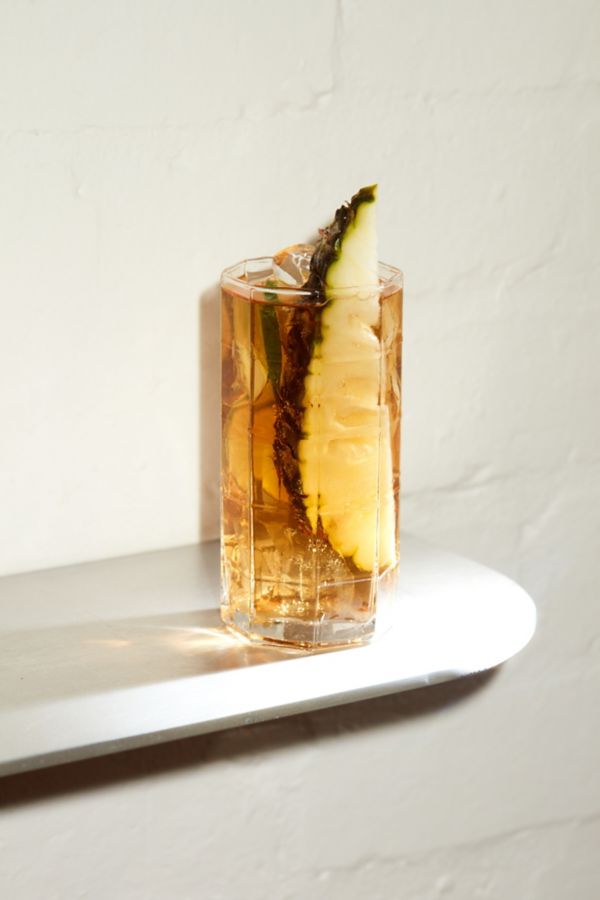 Best Clarified Pina Colada Cocktail Recipe (Ingredients + Top Tips