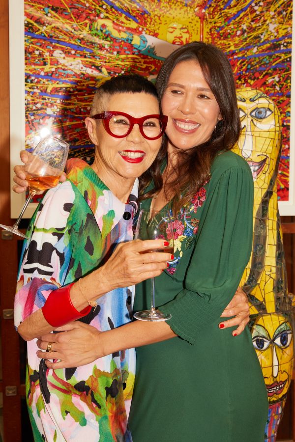 Jenny Heifetz and Grace Kee hugging