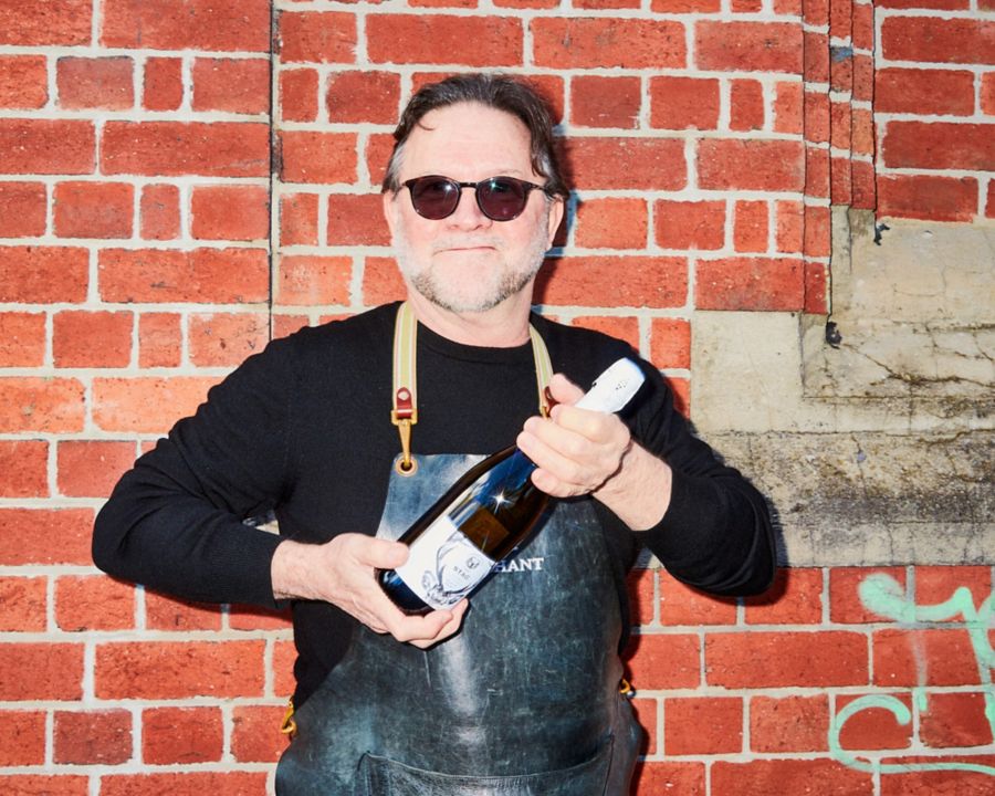 St Hubert’s The Stag Blanc de Blancs wine bottle