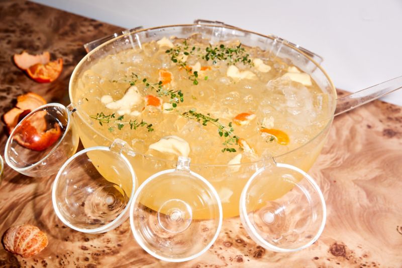White Mandarin Sangria cocktail recipe