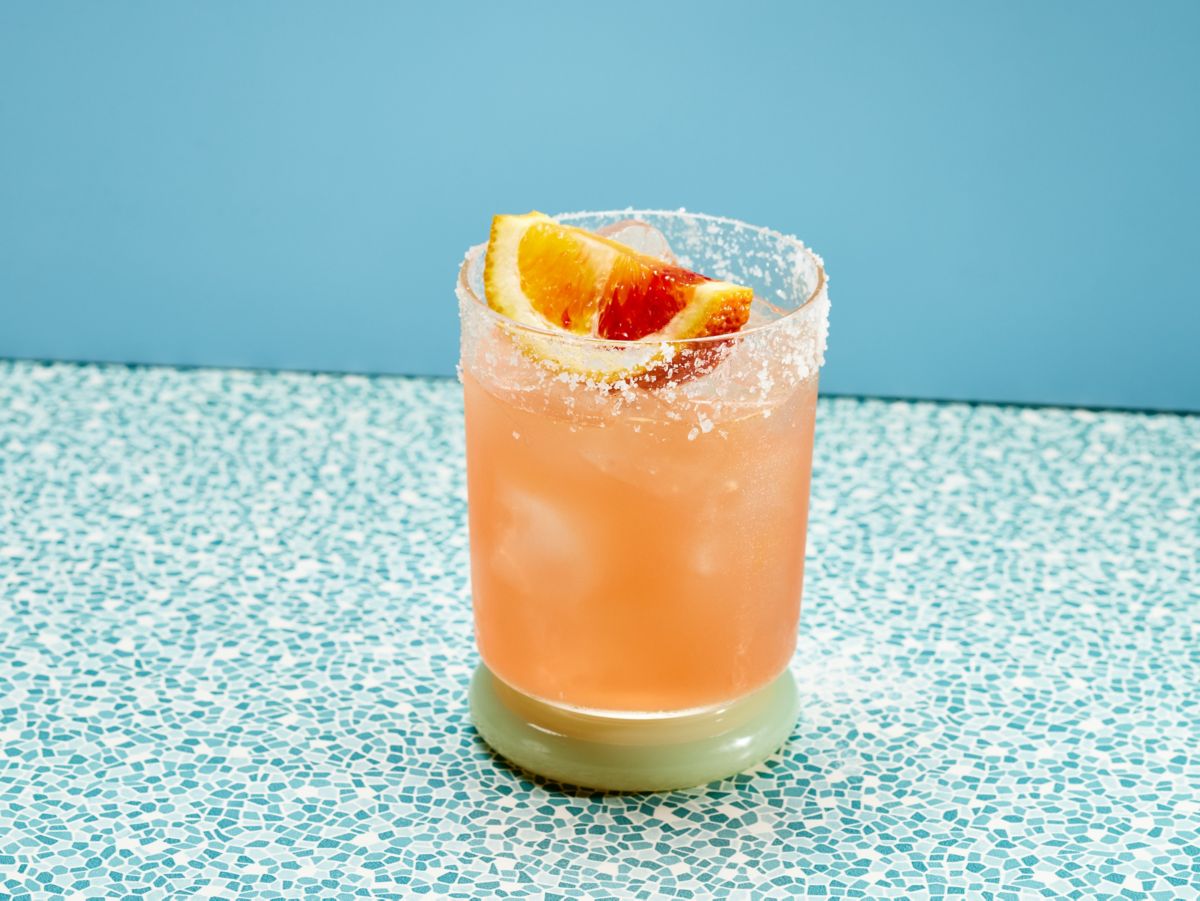 Easy Blood Orange Margarita Cocktail Recipe (with Ingredients + Top