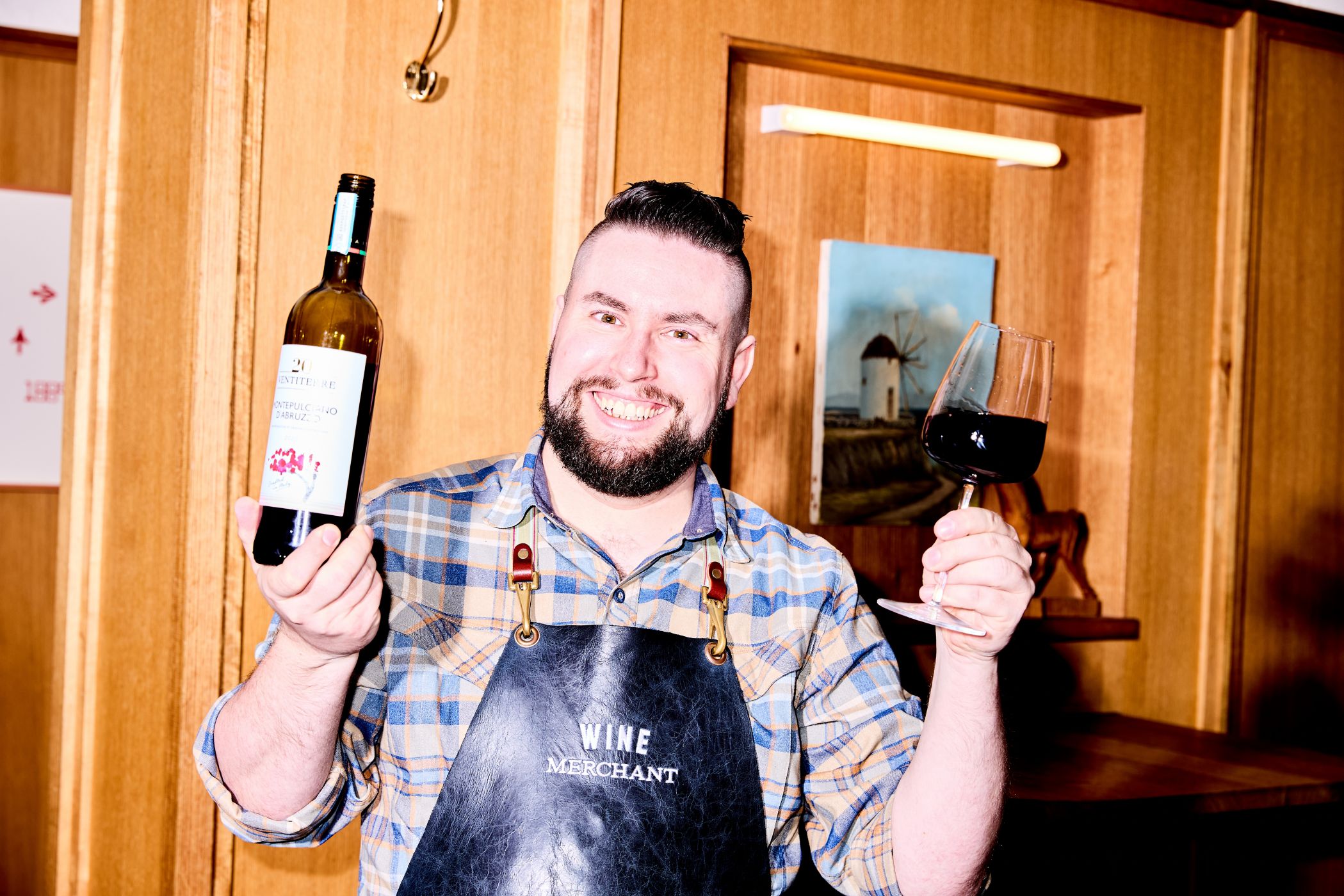 Colpasso Grillo Sicilia - A fresh, smooth and fruity flavored wine that tastes well with grilled chicken or pizza.