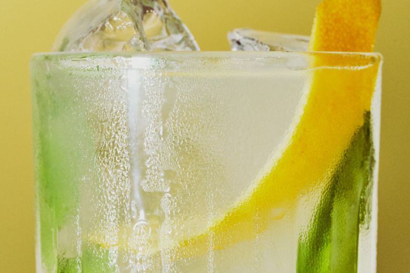 When life gives you limoncello, make these zesty cocktails