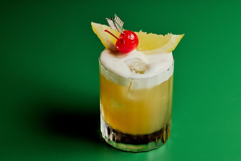 Amaretto Sour cocktail recipe
