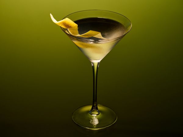 6. Classic Martini cocktail recipe
