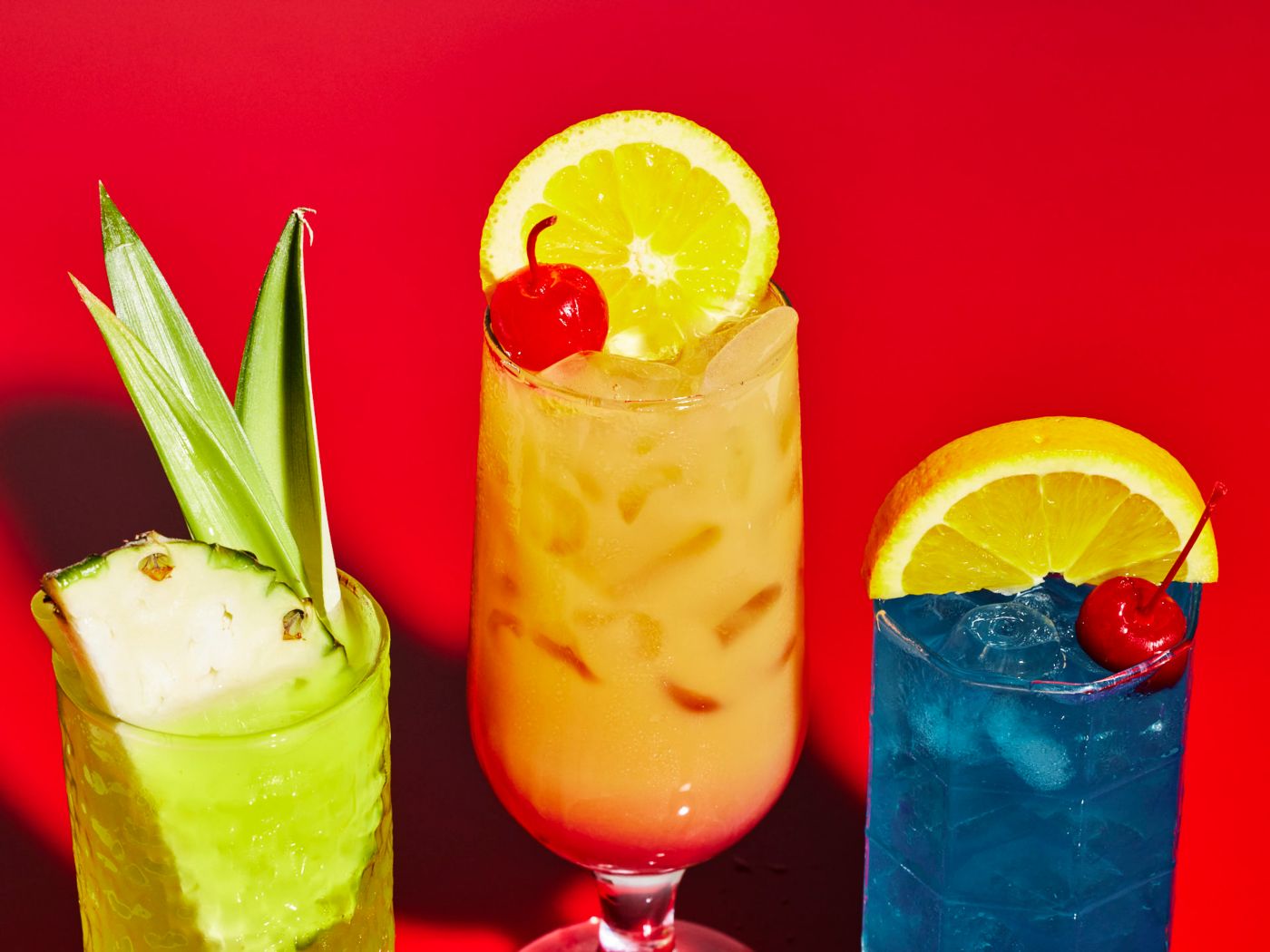 8 Retro Cocktails Make a Comeback in 2023 (Blue Lagoon, Grasshopper ...