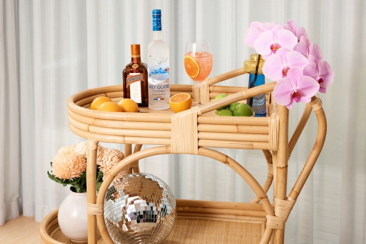 The Cosmo Spritz is a fresh spin on the Sex & The City fave, the Cosmopolitan