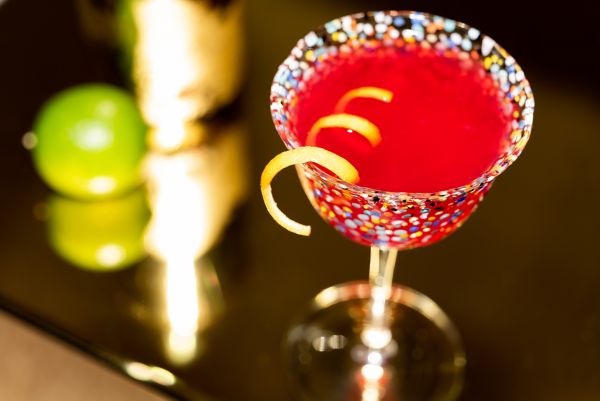 Zero%* Cosmopolitan cocktail recipe 