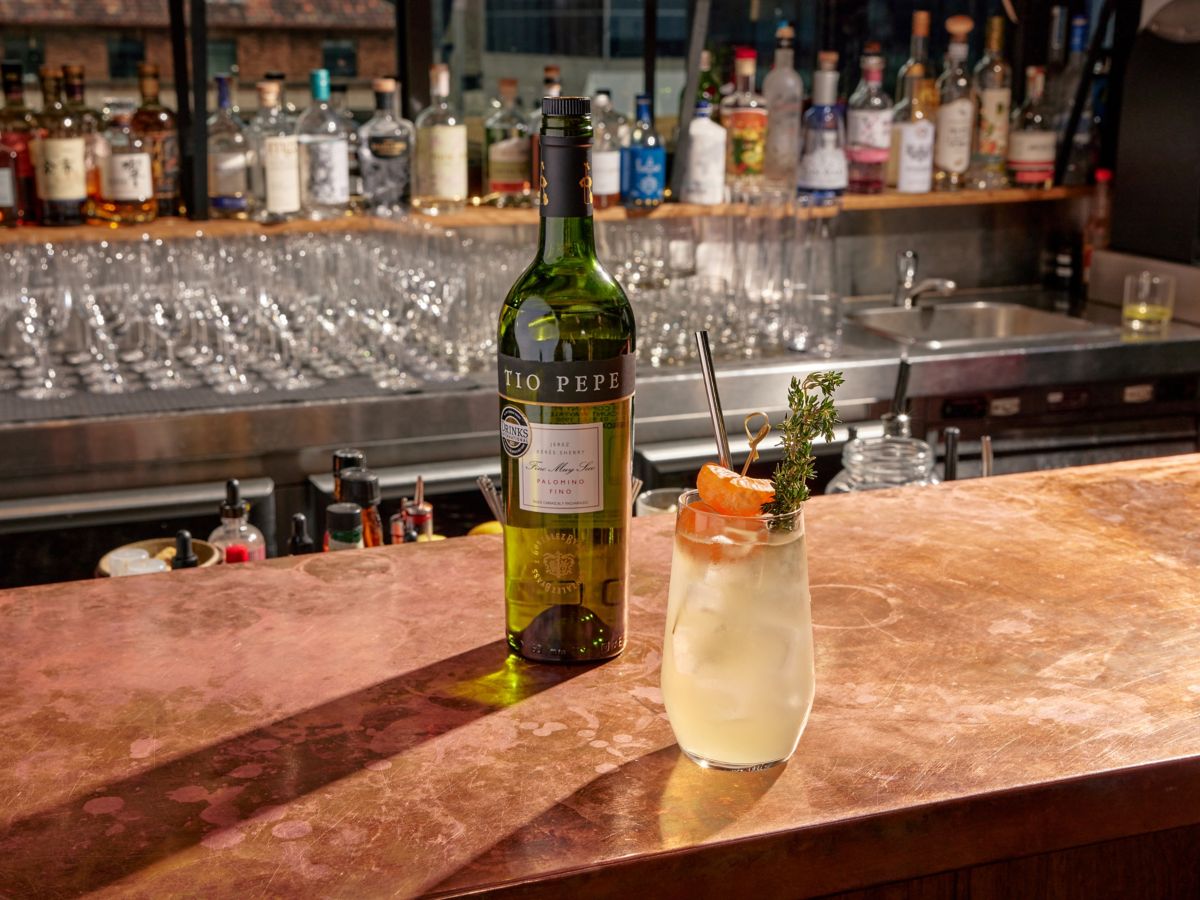 The Rebujito cocktail and Tio Pepe Fino Sherry on bar