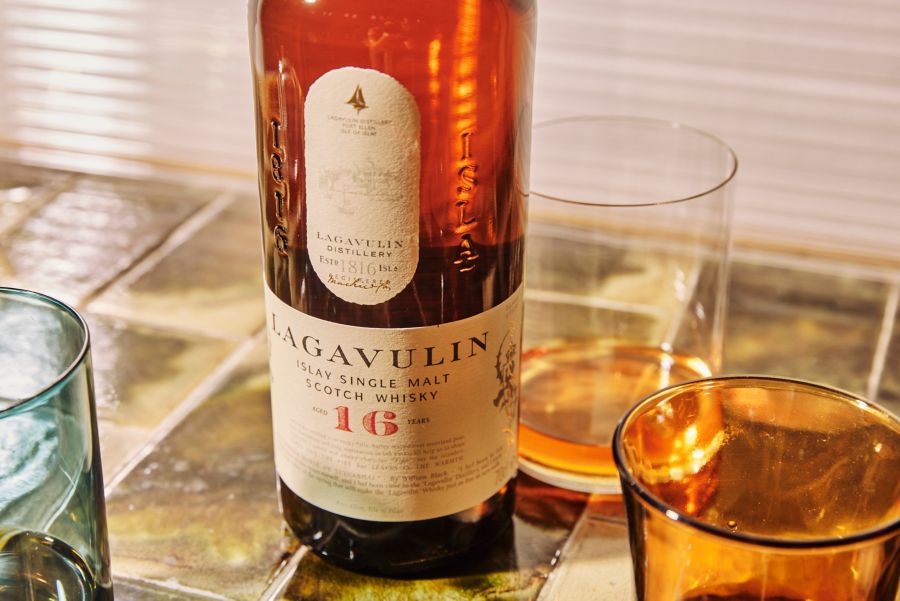 Lagavulin 16 Year Old Single Malt Scotch Whisky