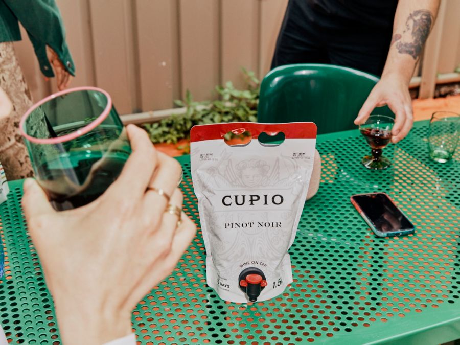 Cupio Pinot Noir Pouch