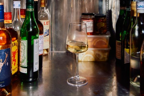  Forgot to put the bottle in the fridge? Here’s the best way to chill wine in just five minutes. 
