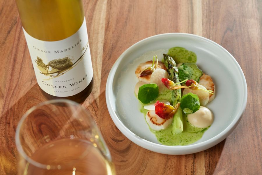 Food and drinks at Cullen Wines