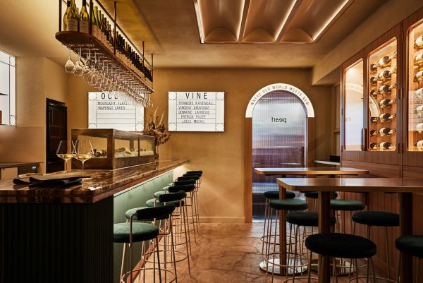 Pearl Chablis & Oyster Bar