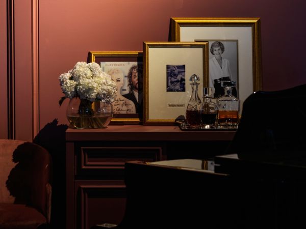  Velvet. Caviar. A grand piano. This luxe hotel bar in one of Sydney’s ritziest suburbs nails the brief – classic yet intriguing cocktails, big-name wines and smart snacks served in a glamorous setting. 
