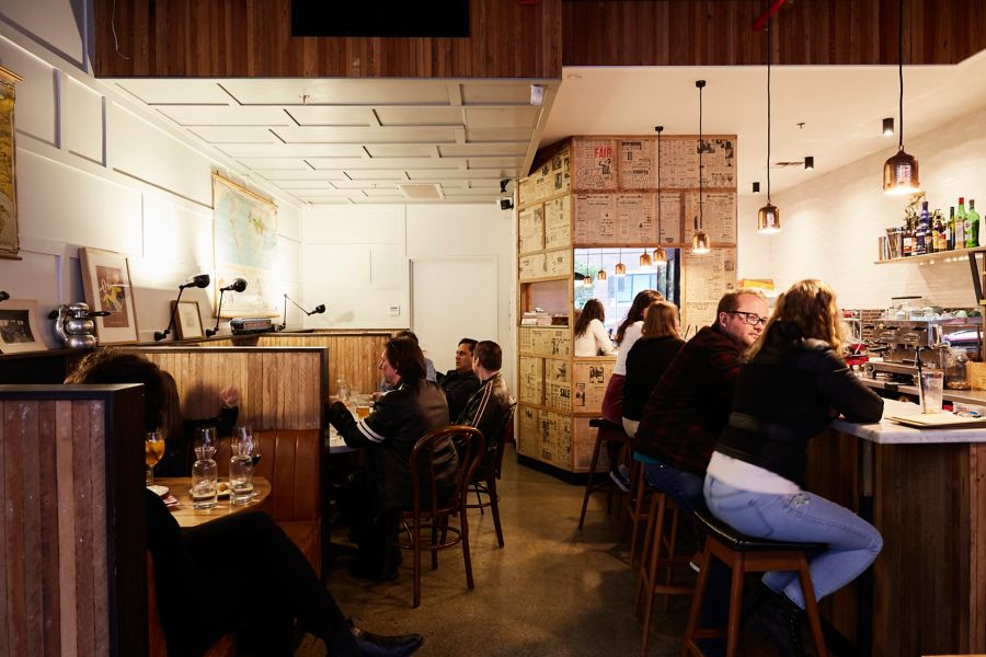 sitting area at sig enzo