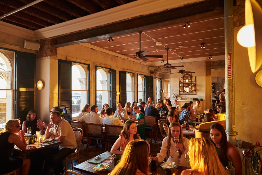 St Kilda esplanade pub in Melbourne