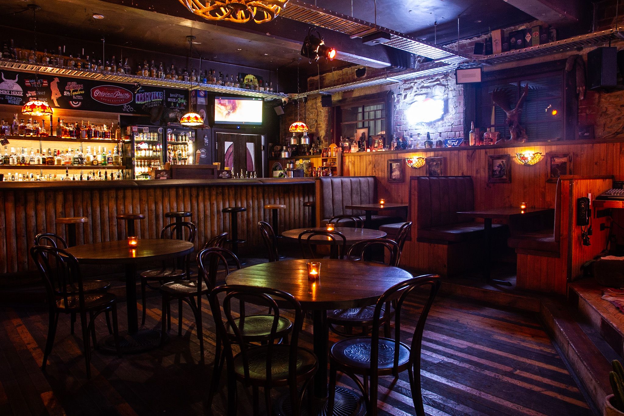 Shotgun Willie's: A Western-Style Saloon Bar in Adelaide (Live Country ...