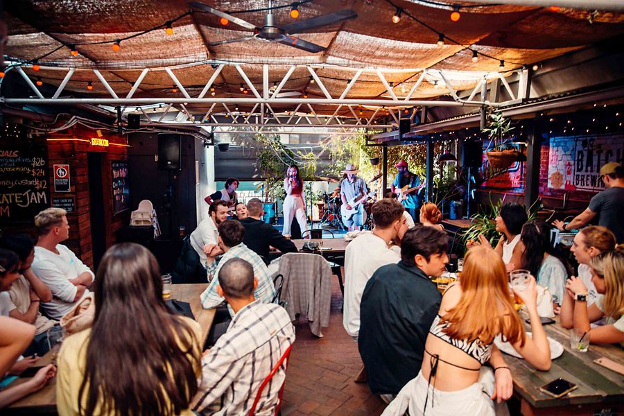 Live band at Public House Petersham