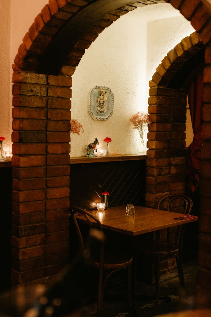 Interiors at 1800 Lasagne