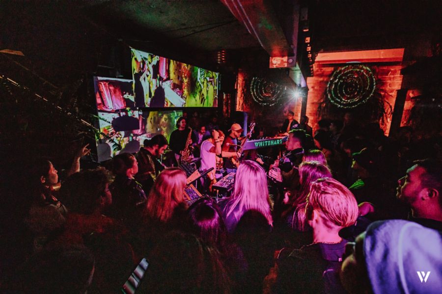 Live music at Melbourne bar Whitehart