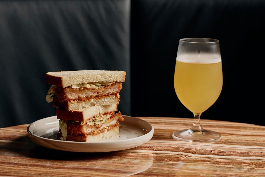 Food and a beer at St Kilda's Stellas