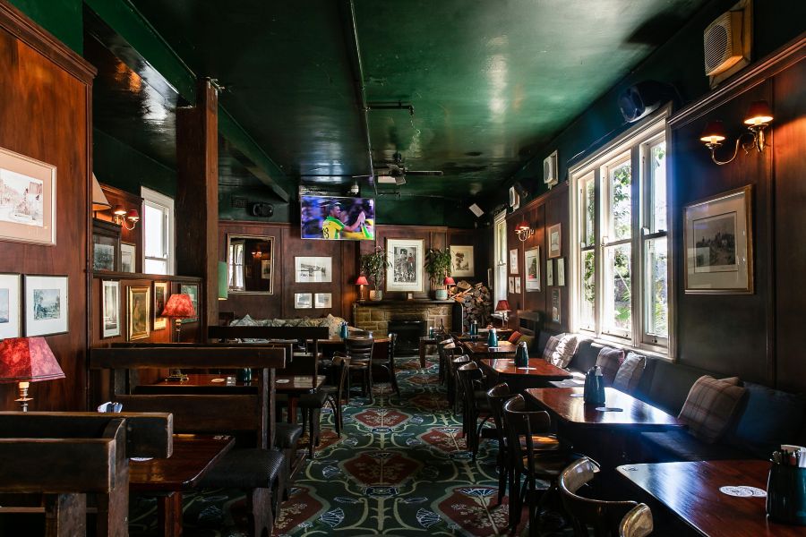 image of tv & paintings 