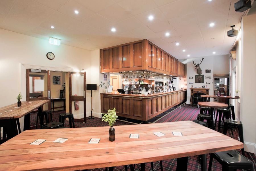 Royal Oak Hotel the classic pub architecture