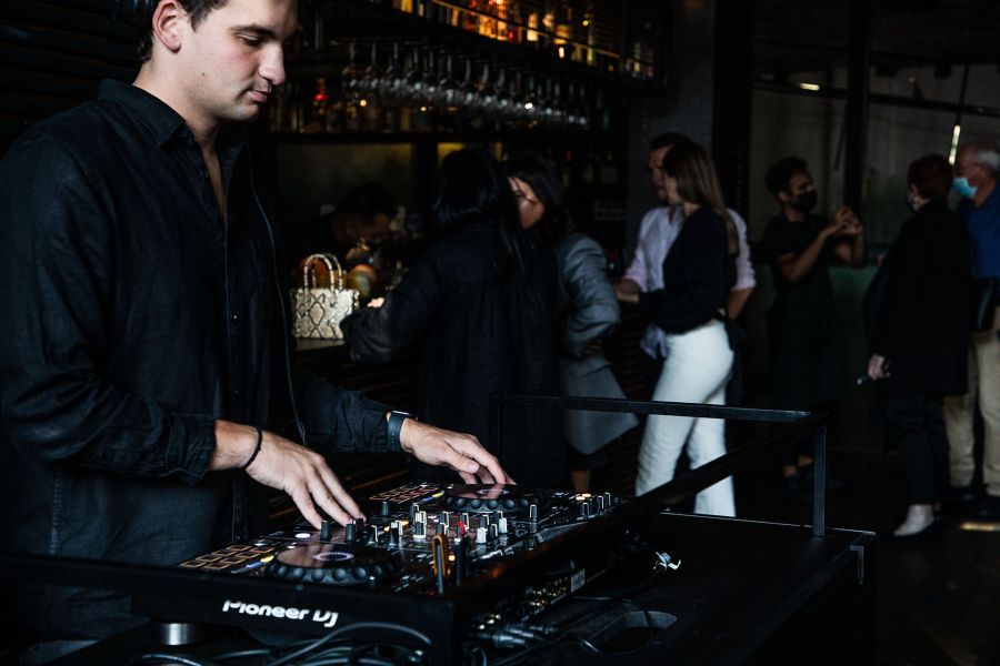 Longsong bar, Melbourne