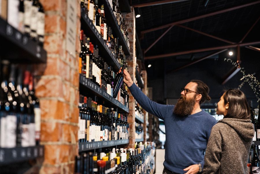 Choosing at bottle at Besk