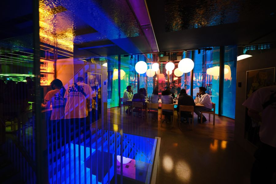 beautiful Interior of Yakimono