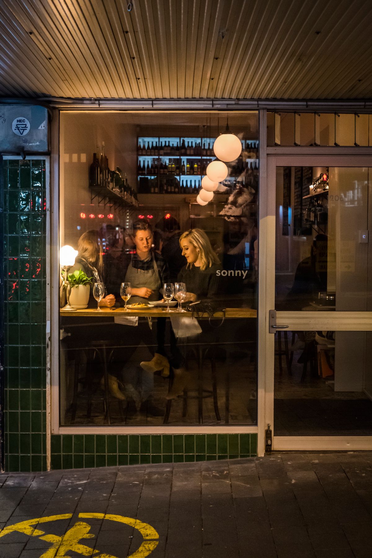 8 Best Bars & Restaurants for Wine Lovers in Hobart (Great Wines