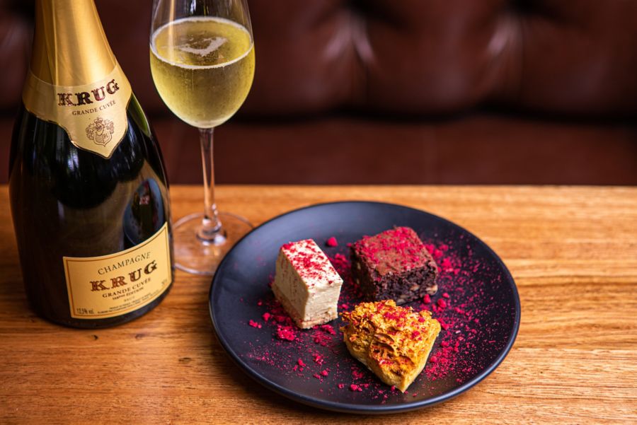 Cru Bar & Cellar bar drinks