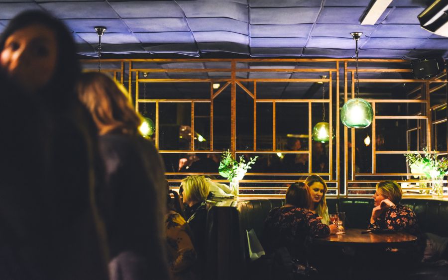 Maybe Mae restaurant ambiance