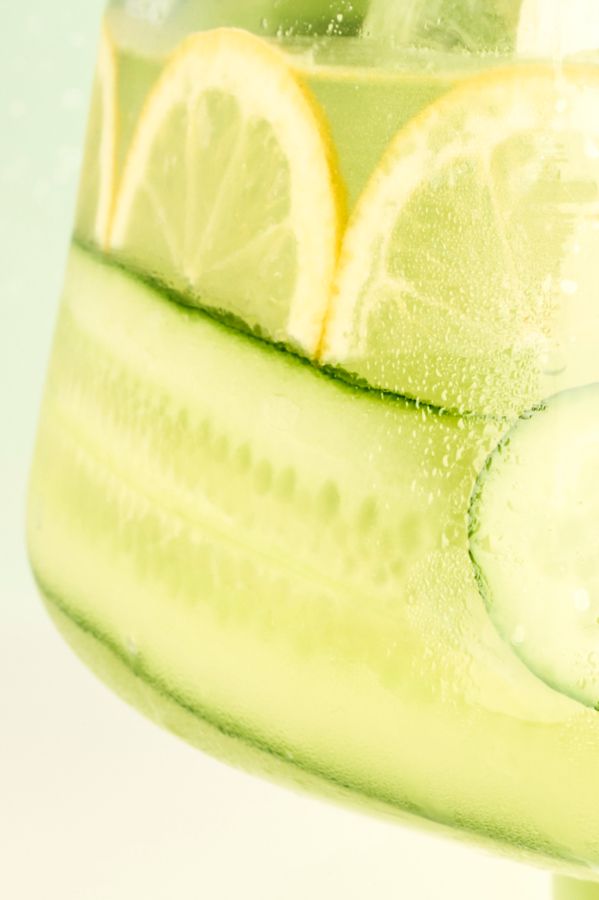 This take on the White Linen swaps muddled cucumber for fresh cucumber juice
