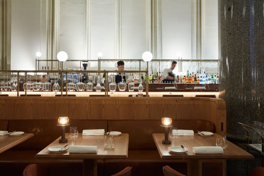 menu at reine & la rue