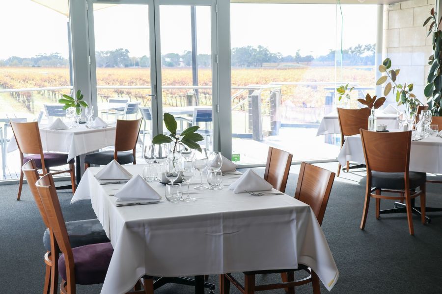 Fine dine area at Hollick Estates