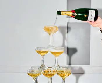 How to build a Champagne tower